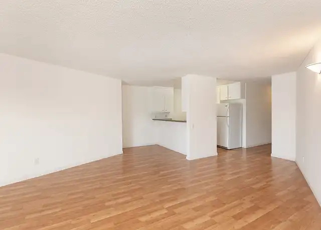 Property at Santa Monica Mariner Village - 2021 Ocean Ave, Santa Monica, CA, 90405, 1 bed, 1 bath, [object Object]