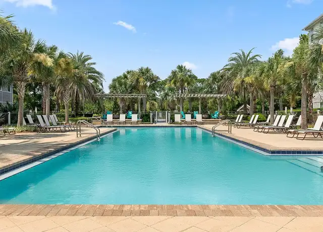 Photo of 4131 Commons Dr W, Destin, FL 32541