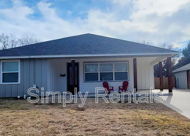 Property at 1709 Sycamore St, Commerce, TX, 75428, 1 bed, 1 bath, [object Object]