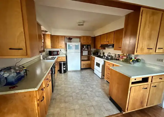 Property at 2321 Blake Ave, Glenwood Springs, CO, 81601, 3 beds, 1 bath, [object Object]