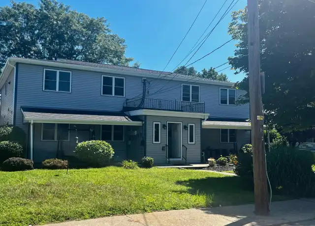 Property at 811 Glenwood Rd, Old Forge, PA, 18518, 2 beds, 1 bath, [object Object]