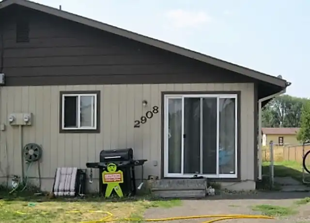 Property at 2906 N Depot St, La Grande, OR, 97850, 2 beds, 1 bath, [object Object]