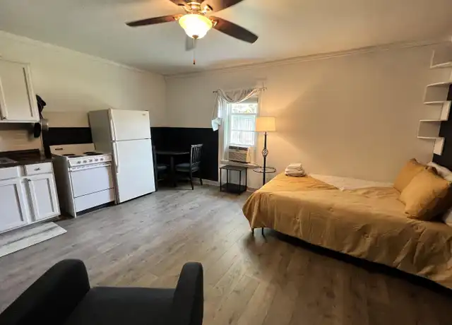 Property at 917 S High St Unit D, Columbia, TN, 38401, 1 bed, 1 bath, [object Object]