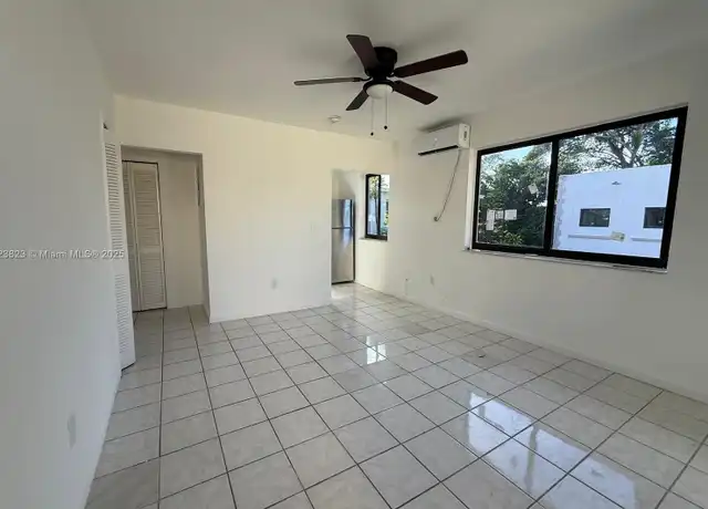 Property at 1037 SW 4th St Unit 4, Miami, FL, 33130, 0 beds, 1 bath, [object Object]