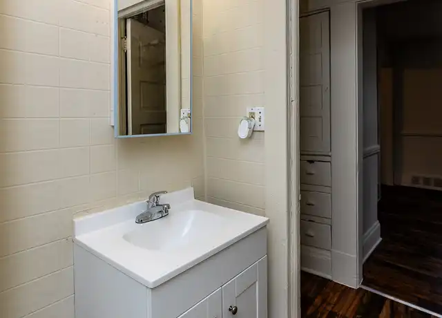 Property at 10006 Adams Ave Unit Up, Cleveland, OH, 44108, 2 beds, 1 bath, [object Object]