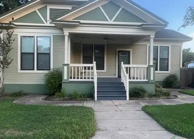 Property at 516 E Bowie St, Luling, TX, 78648, 2 beds, 1 bath, [object Object]
