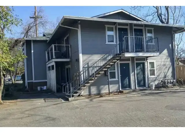 Property at 406 Walnut St Unit Walnut St unit 2, Chico, CA, 95928, 4 beds, 2 baths, [object Object]