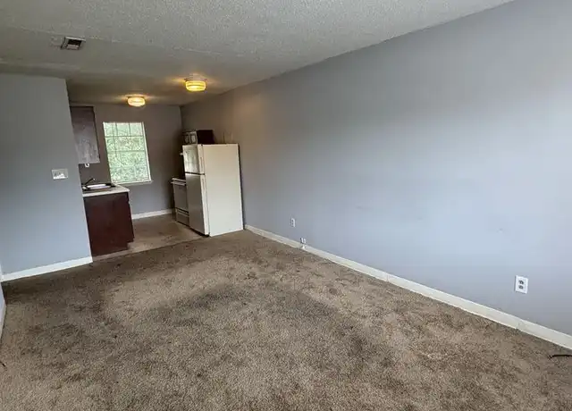 Property at 837 Graymont Ave N Apt D, Birmingham, AL, 35203, 2 beds, 1 bath, [object Object]