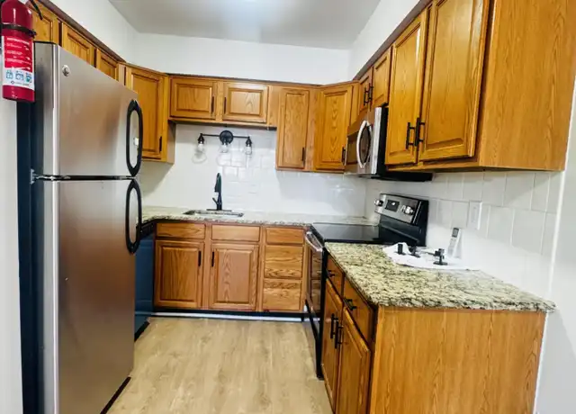 Property at 1015 Lincoln St, Hazleton, PA, 18201, 2 beds, 1 bath, [object Object]