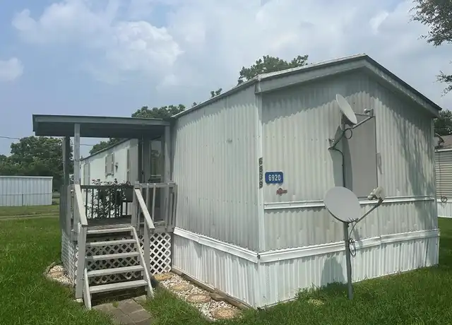 Property at 6920 Leann Ln, Wallis, TX, 77485, 2 beds, 1.5 baths, [object Object]