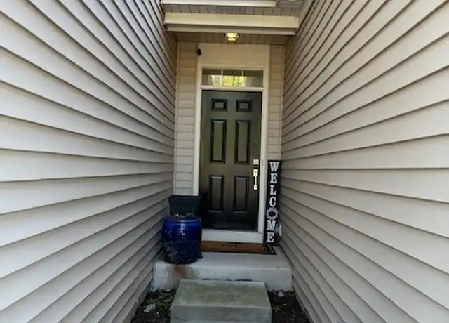 Property at 34W685 Roosevelt Ave Unit B, Saint Charles, IL, 60174, 2 beds, 3.5 baths, [object Object]