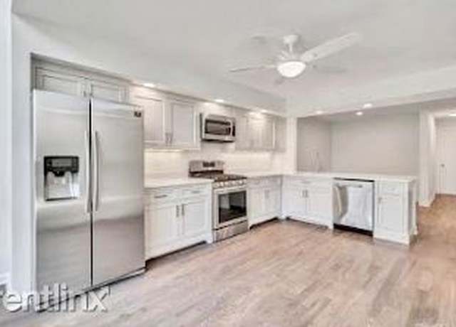 Photo of 135 Turtle Bay Dr, Branford, CT 06405