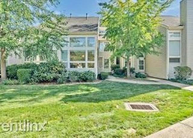 Photo of 135 Turtle Bay Dr, Branford, CT 06405