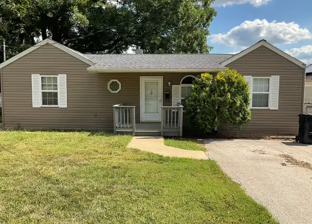 Property at 504 W Van Buren St, Belleville, IL, 62220, 3 beds, 1 bath, [object Object]
