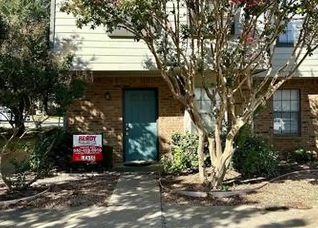 Property at 848 W Collins St Unit A, Denton, TX, 76201, 3 beds, 2 baths, [object Object]