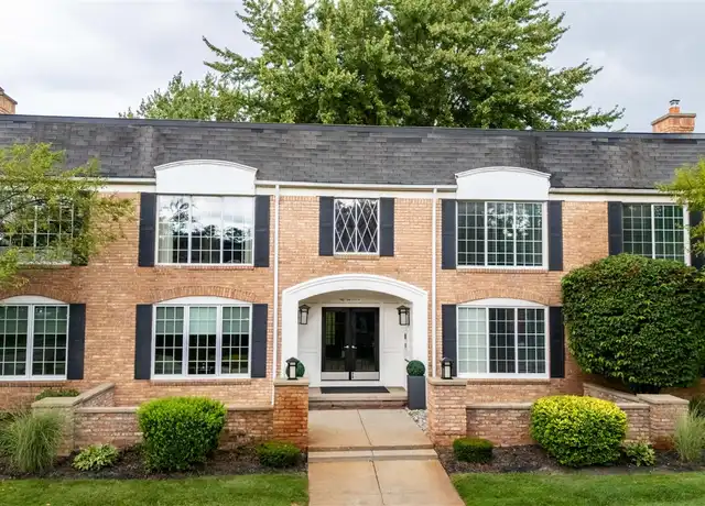 Property at 150 E Long Lake Rd #2, Bloomfield Hills, MI, 48304, 2 beds, 2 baths, [object Object]