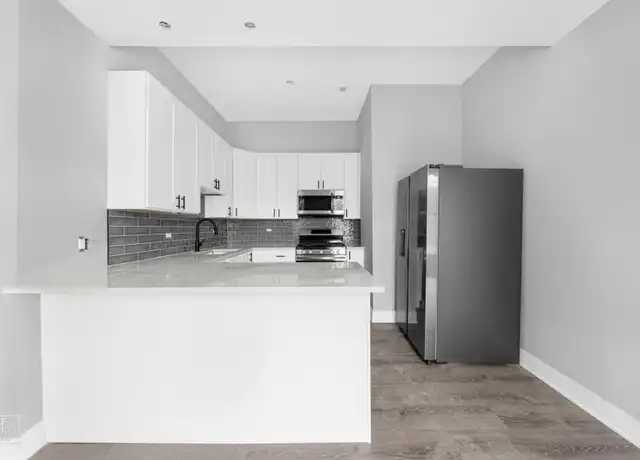 Property at 1035 N Washtenaw Ave, Chicago, IL, 60622, 2 beds, 1 bath, [object Object]