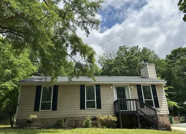 Property at 8000 Tiburon Cir, Charlotte, NC, 28215, 3 beds, 2 baths, [object Object]
