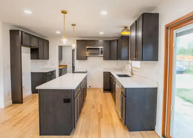 Property at 200 Sewanee Cir, Columbia, TN, 38401, 3 beds, 2 baths, [object Object]