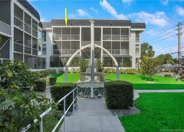 Property at 630 SE Ocean Blvd, Stuart, FL, 34994, 2 beds, 2 baths, [object Object]