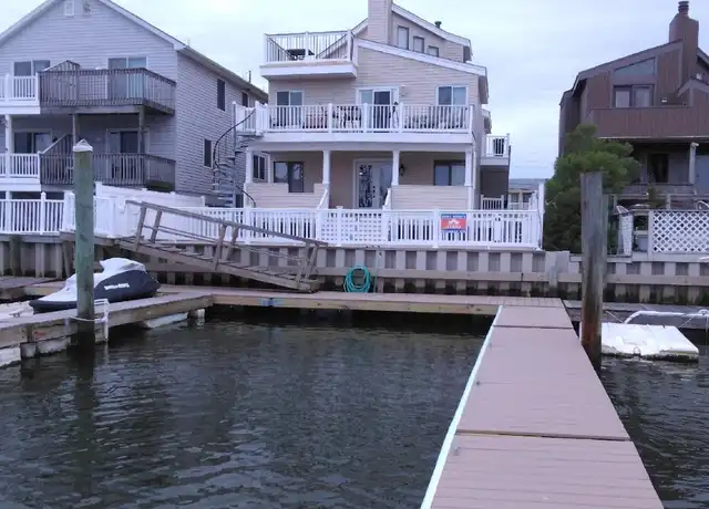 Property at 611 W Burk Ave Unit A, Wildwood, NJ, 08260, 2 beds, 1.5 baths, [object Object]