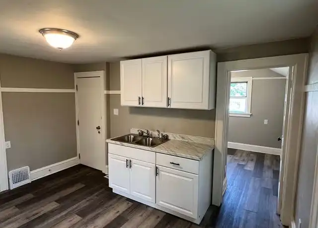 Property at 6216 W Richmond Ave Unit 6216A (Upper), Milwaukee, WI, 53210, 2 beds, 1 bath, [object Object]