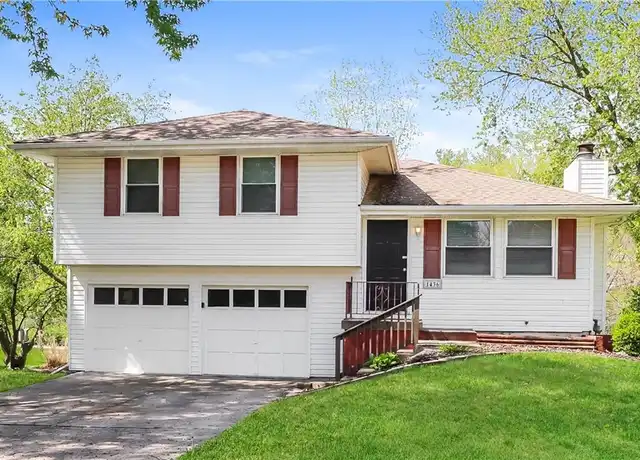 Property at 1436 Park Ln, Liberty, MO, 64068, 3 beds, 2 baths, [object Object]