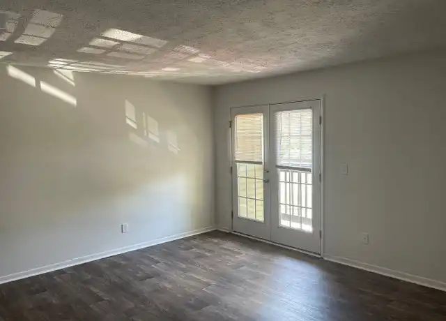 Property at 2514 S Seale Rd Unit P-A5, Phenix City, AL, 36869, 2 beds, 1 bath, [object Object]