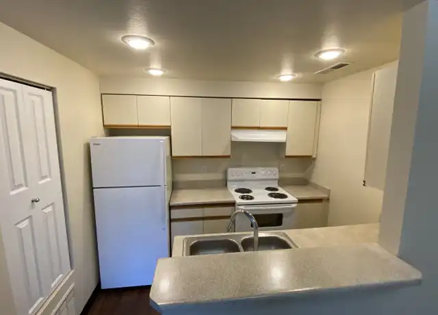 Property at Riverwood Apartments - 1625 SE N St, Grants Pass, OR, 97526, 2 beds, 2 baths, [object Object]