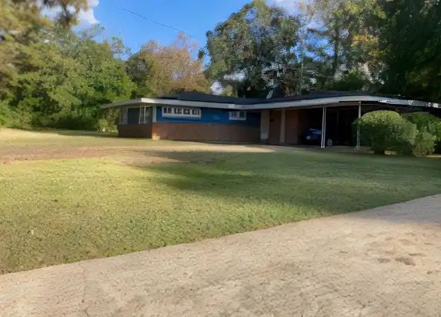 Property at 2803 Camellia St Unit D, Tuskegee, AL, 36088, 4 beds, 3.5 baths, [object Object]