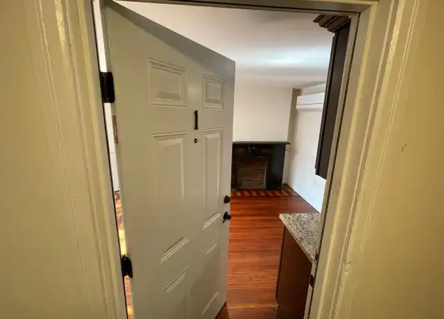 Property at 33 S Lake Ave Unit 1, Albany, NY, 12203, 1 bed, 1 bath, [object Object]
