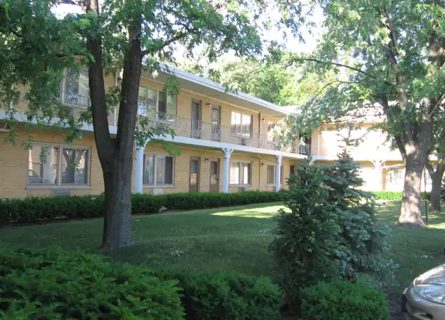 Property at 1603 N Waukegan Rd, Glenview, IL, 60025, 1 bed, 1 bath, [object Object]