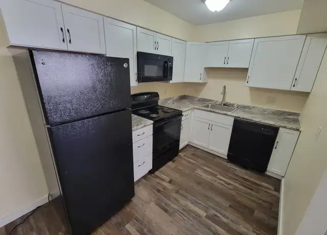 Property at 921 7th St S #1, La Crosse, WI, 54601, 2 beds, 1 bath, [object Object]