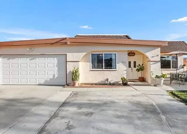 Property at 842 Via Bella Donna, San Marcos, CA, 92078, 4 beds, 1 bath, [object Object]