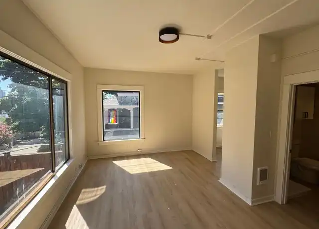 Property at 314 E Mercer St Unit 2B, Seattle, WA, 98102, 2 beds, 1 bath, [object Object]