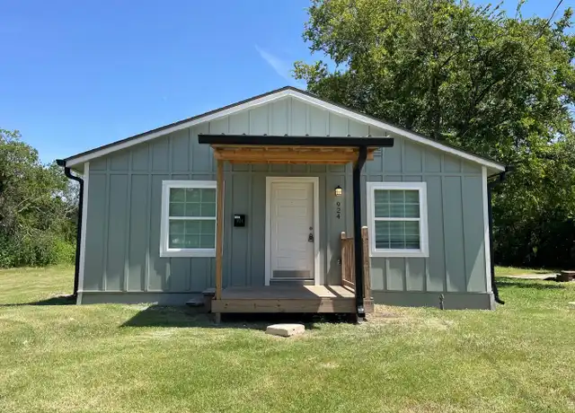 Property at 924 Gurley Ln, Waco, TX, 76706, 2 beds, 1 bath, [object Object]