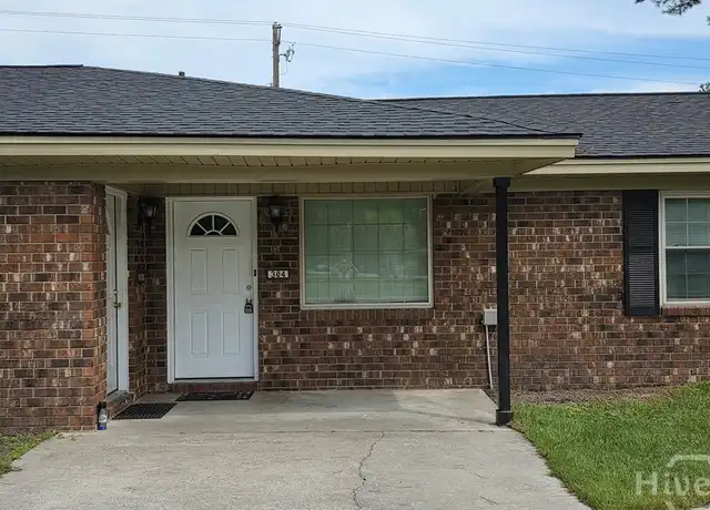 Property at 304 E 5th St, Rincon, GA, 31326, 2 beds, 1 bath, [object Object]