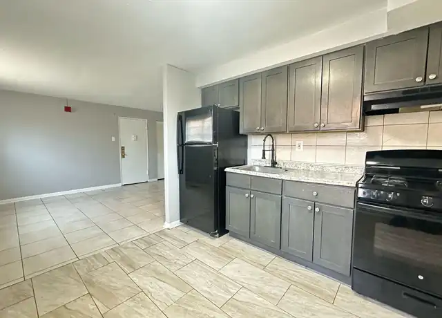 Property at 7104 Oxford Ave Unit 1, Philadelphia, PA, 19111, 1 bed, 1 bath, [object Object]