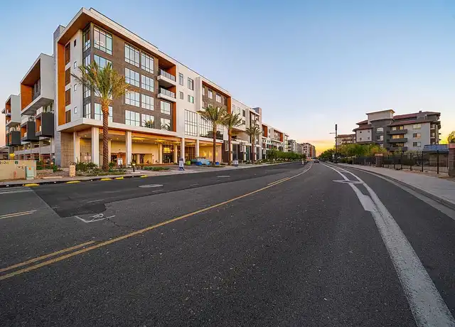Property at Residences Kierland - 15825 N 71st St, Scottsdale, AZ, 85254, 1-2 bed, 1-2.5 bath, [object Object]