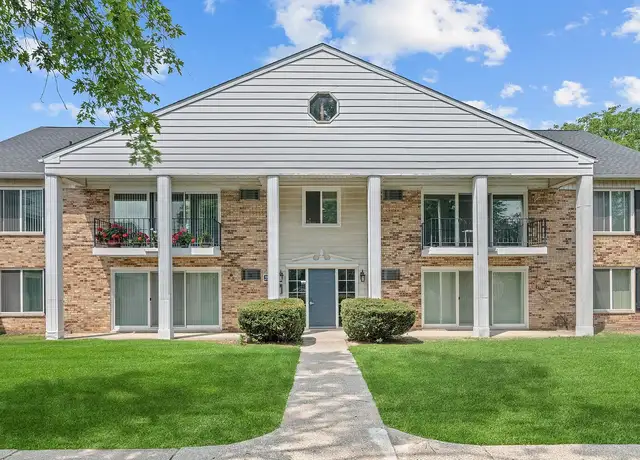 Photo of 31200 Morlock St, Livonia, MI 48152