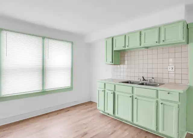 Property at 509 E 143rd St Unit B, Cleveland, OH, 44110, 3 beds, 1 bath, [object Object]