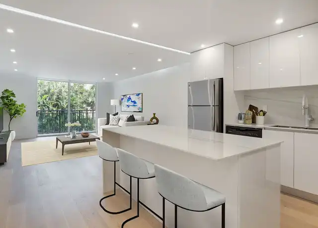 Property at Beach Place - 17101 N Bay Rd, Sunny Isles Beach, FL, 33160, 1-2 bed, 1-2 bath, [object Object]