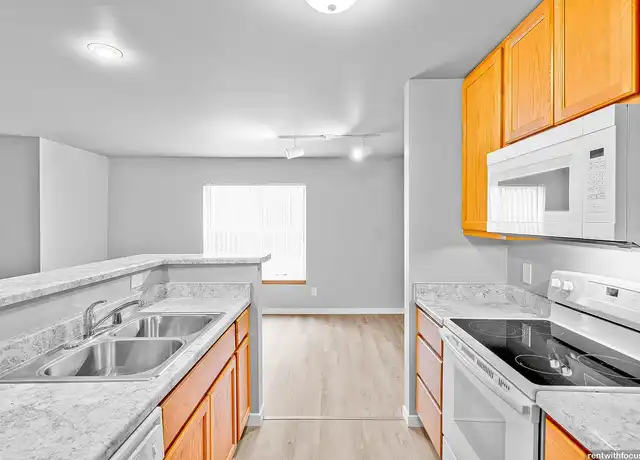 Property at Ridgewood Trails - 1418 Wayridge Dr, Madison, WI, 53704, 1 bed, 1 bath, [object Object]