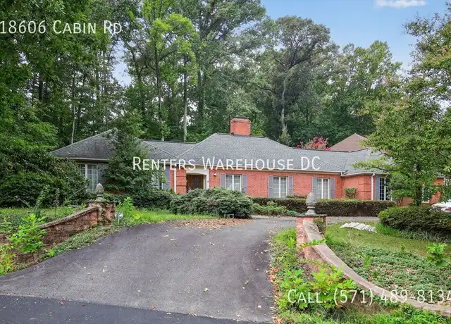 Property at 18606 Cabin Rd, Triangle, VA, 22172, 3 beds, 2 baths, [object Object]
