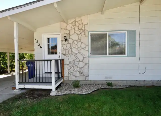 Property at 1526 E Mary Ln Unit 1, Coeur d'Alene, ID, 83815, 2 beds, 1 bath, [object Object]