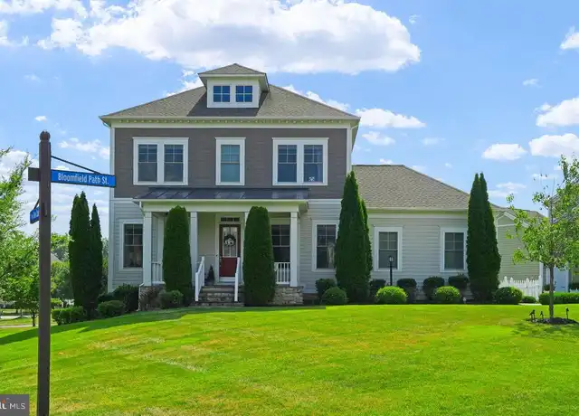Property at 41761 Bloomfield Path St, Ashburn, VA, 20148, 5 beds, 3.5 baths, [object Object]
