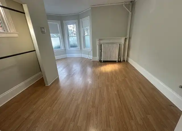 Property at 42 Gordon St Unit 1, Framingham, MA, 01702, 1 bed, 1 bath, [object Object]