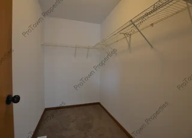 Property at 4616 Peacock Ln, Plainfield, IL, 60586, 3 beds, 1.5 baths, [object Object]