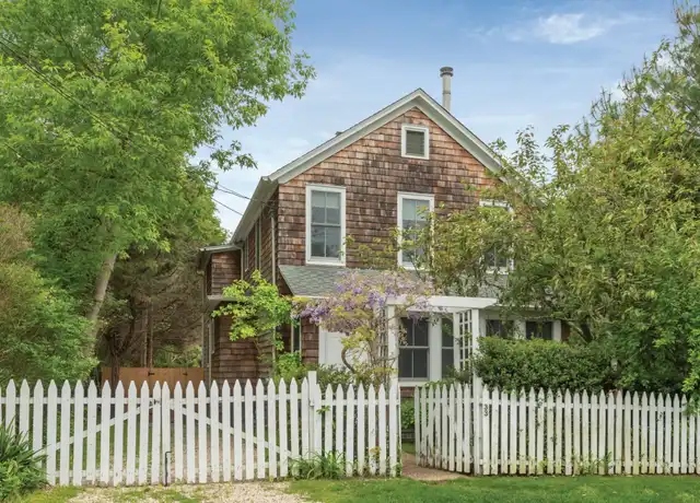 Property at 33 Oakland Ave, Sag Harbor, NY, 11963, 3 beds, 3 baths, [object Object]