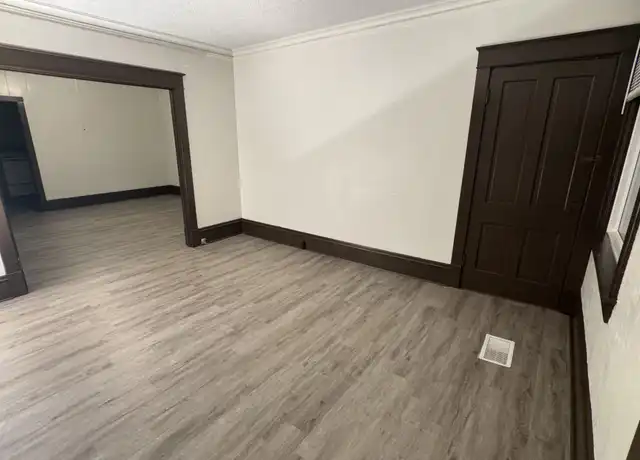 Property at 560 8th Ave N Unit Lower Unit, Wisconsin Rapids, WI, 54495, 2 beds, 1 bath, [object Object]